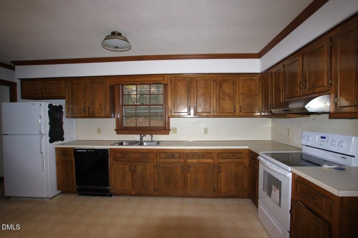 1406 Bloomingdale Drive – photo 5
