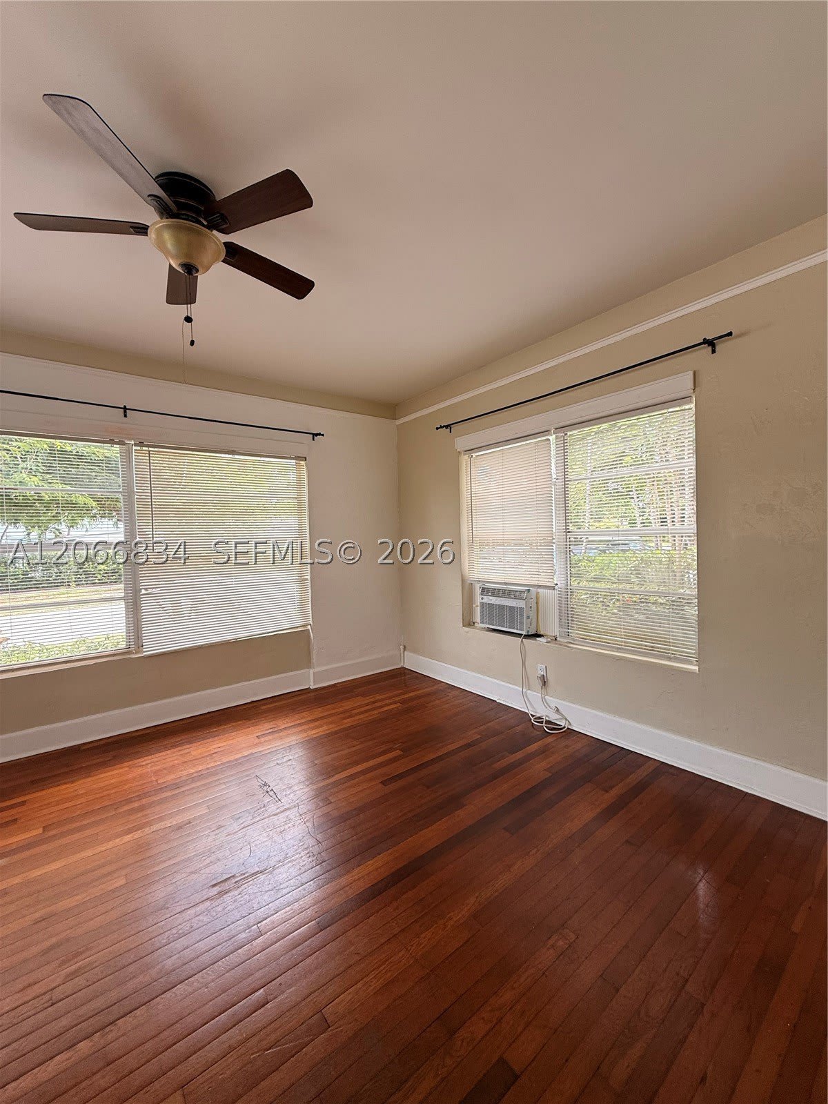 670 W 46th St – photo 4