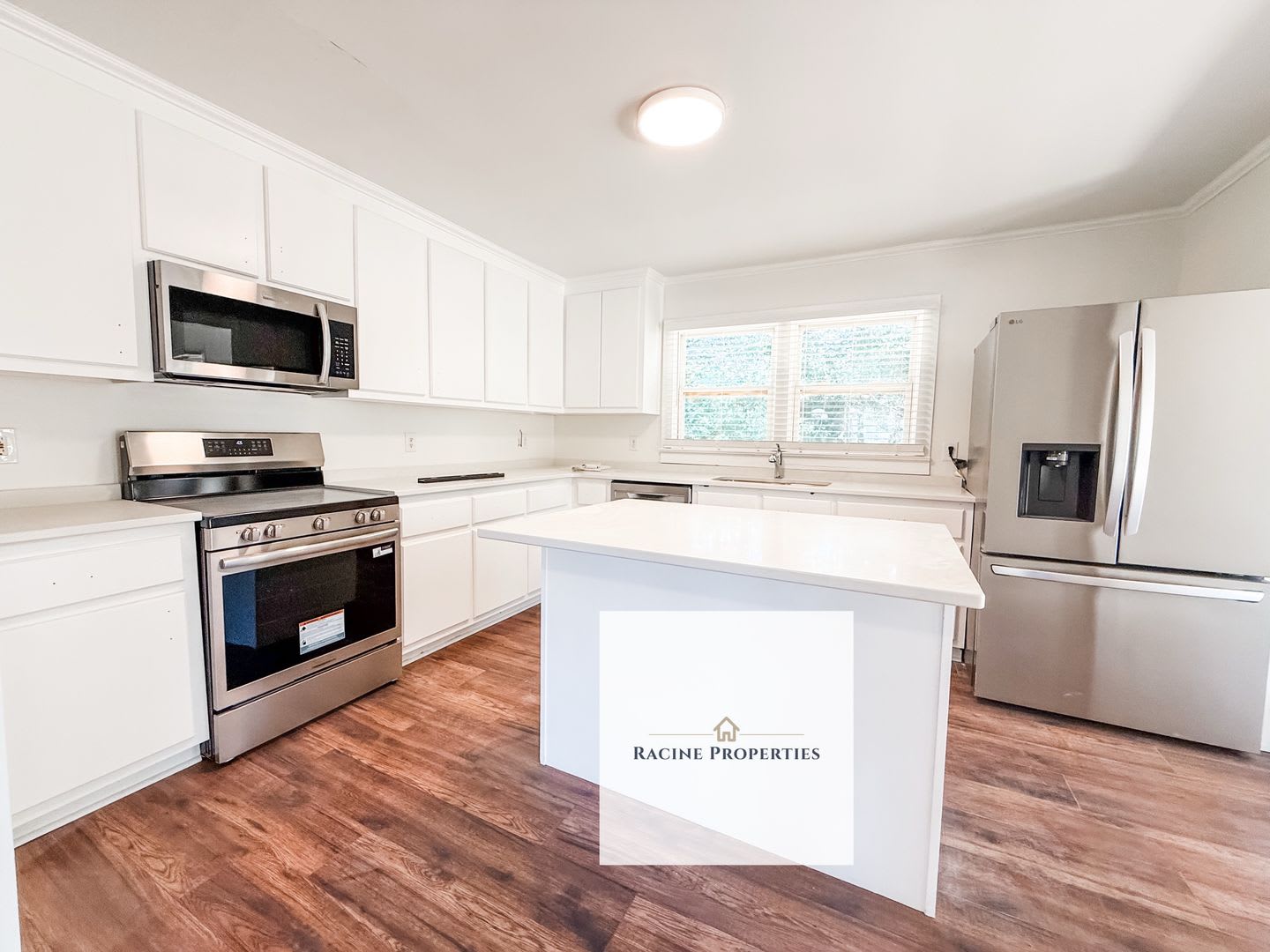 2 Bd/1 Ba Minutes from Downtown TR! – photo 5