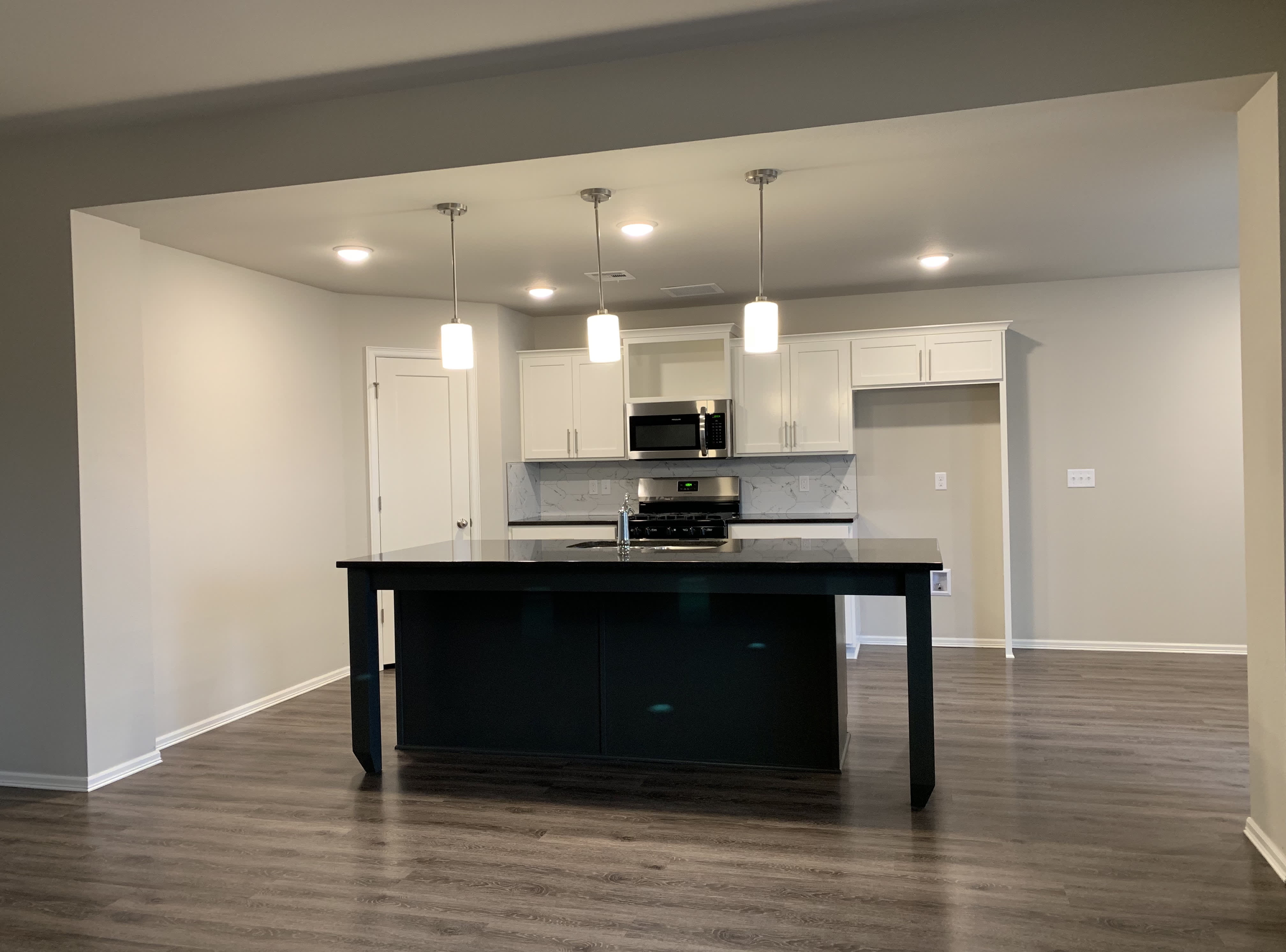 7321 S Kalanchoe Ave – photo 3