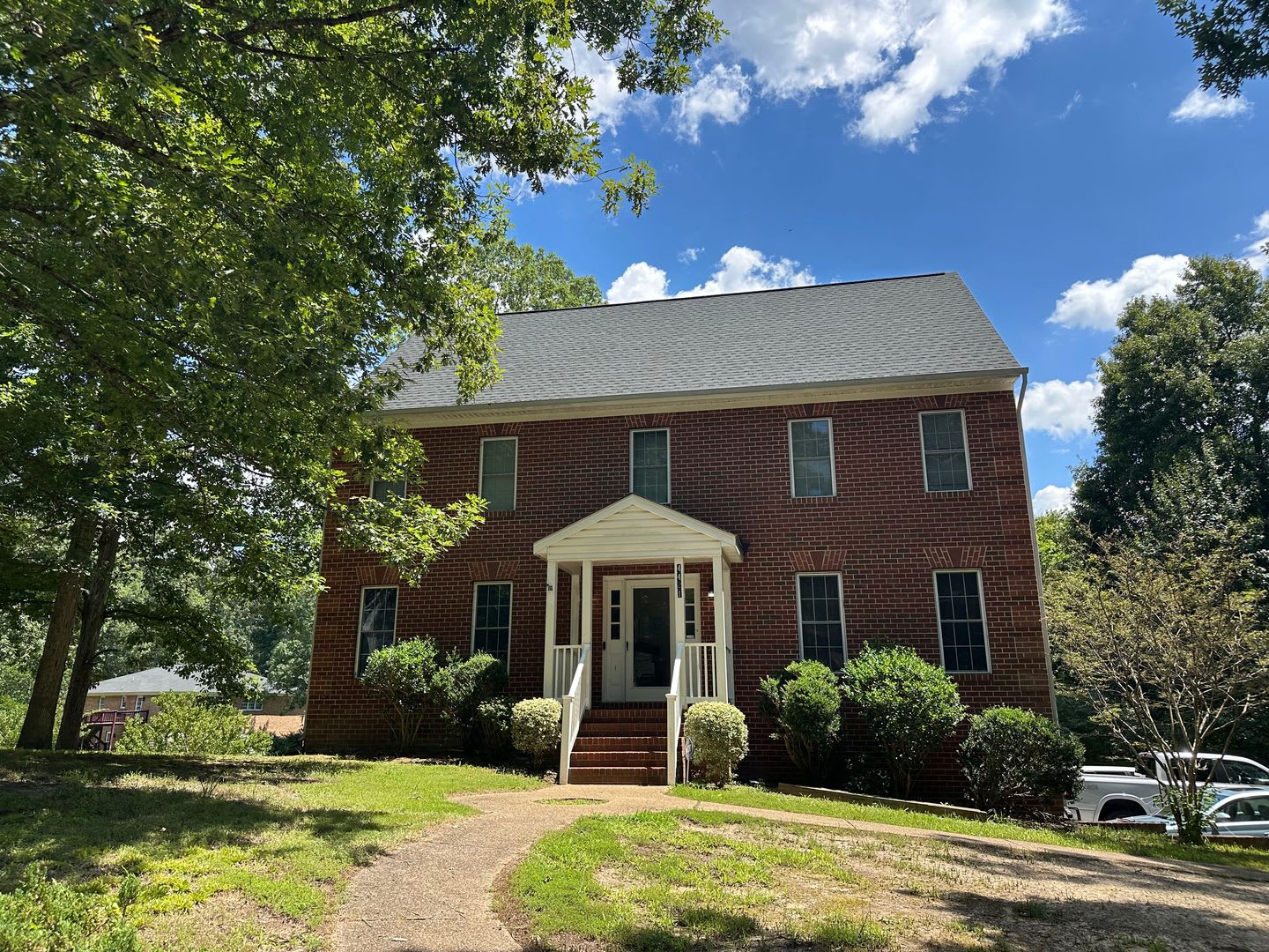 Brick Colonial with unfinished basement and attached garage – photo 2