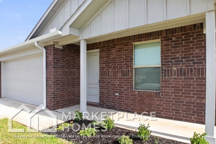9721 NW 124th St – photo 3