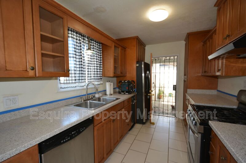 165 WILSON AVE – photo 5