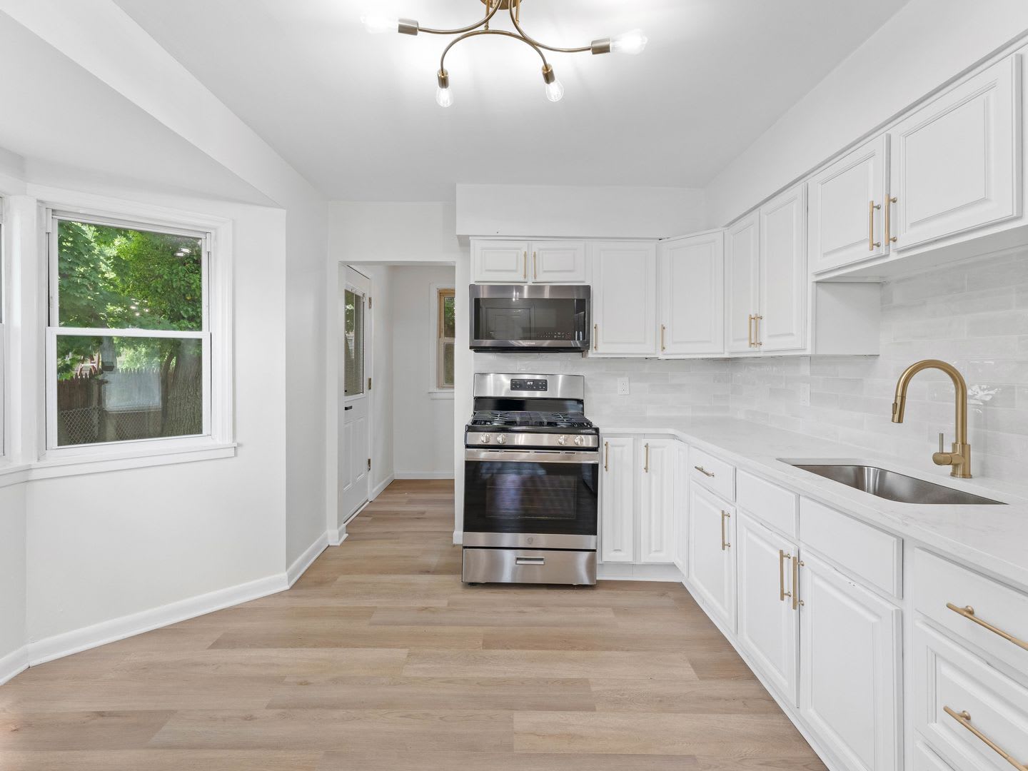 Newly Renovated 3BR Home in Lawnside with Designer Kitchen, Modern Bath & Huge Yard – photo 2