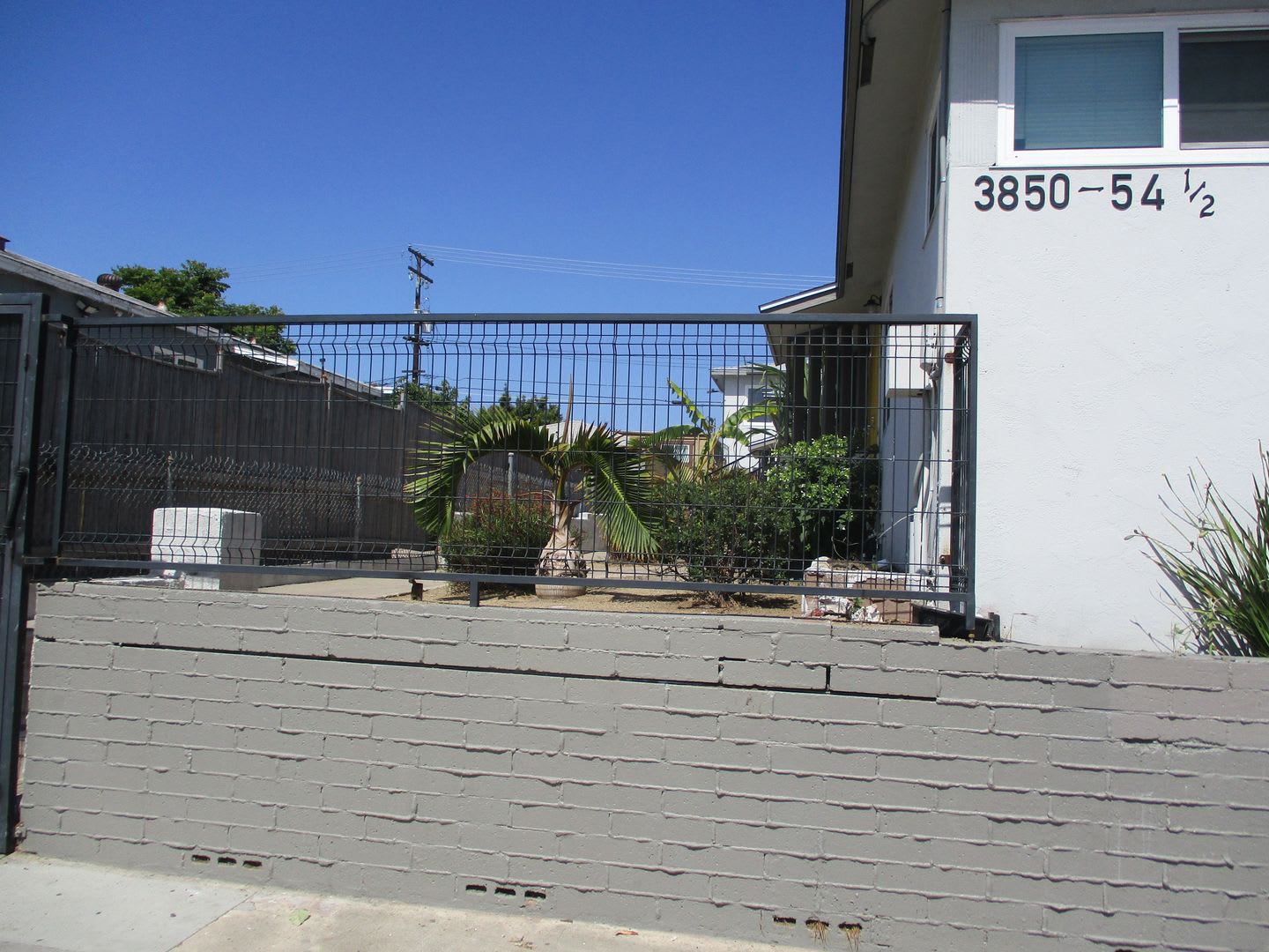 City Heights Remodeled 1 Bdr 1 Ba 2nd floor apartment. – photo 2
