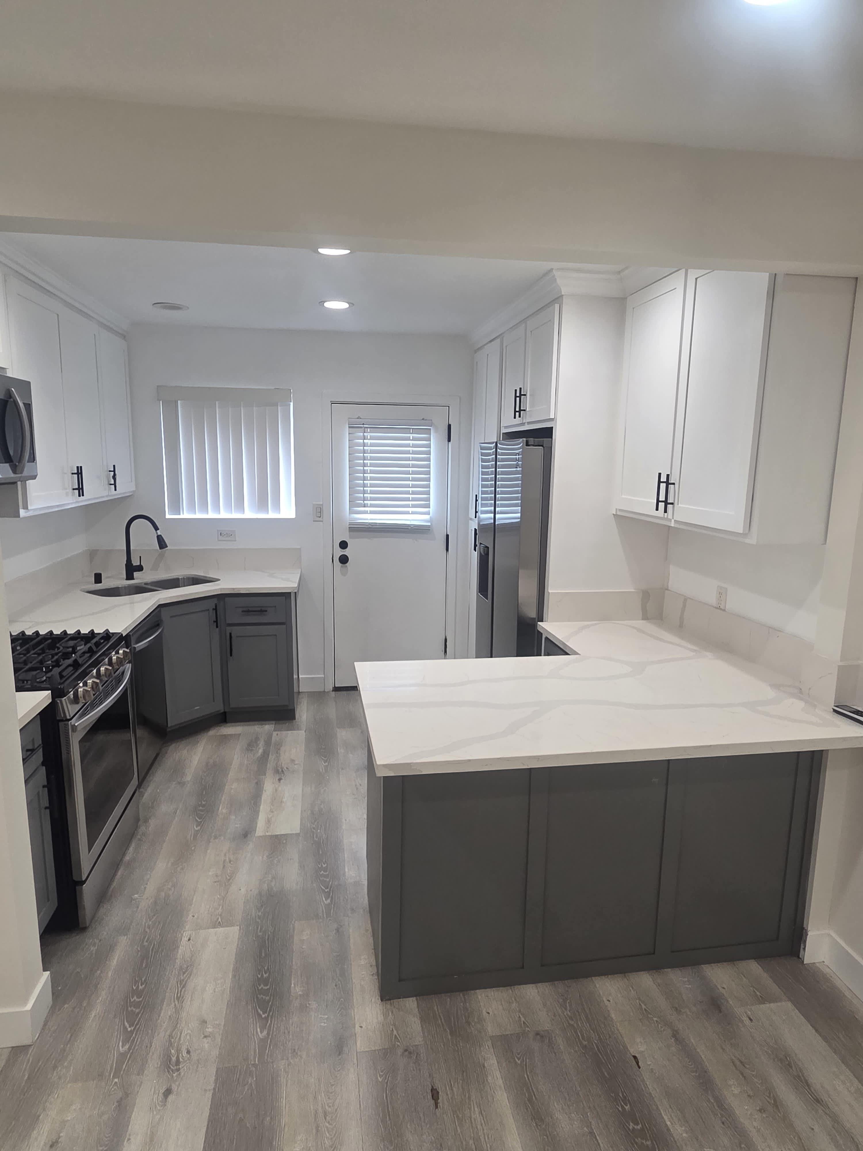 8822 Ramsgate Ave – photo 4