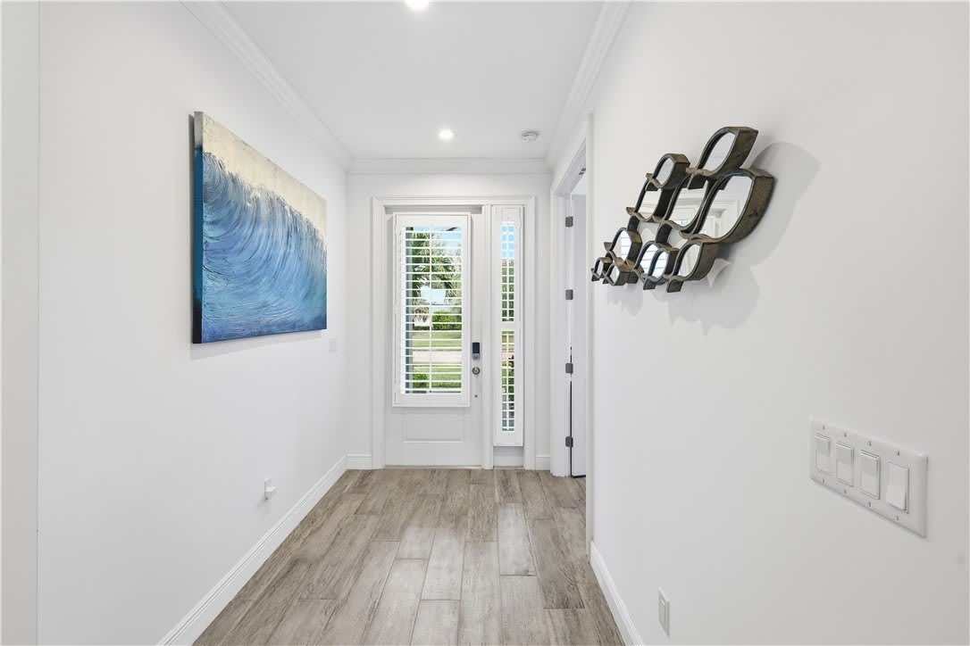 3929 Shoreside Drive – photo 2