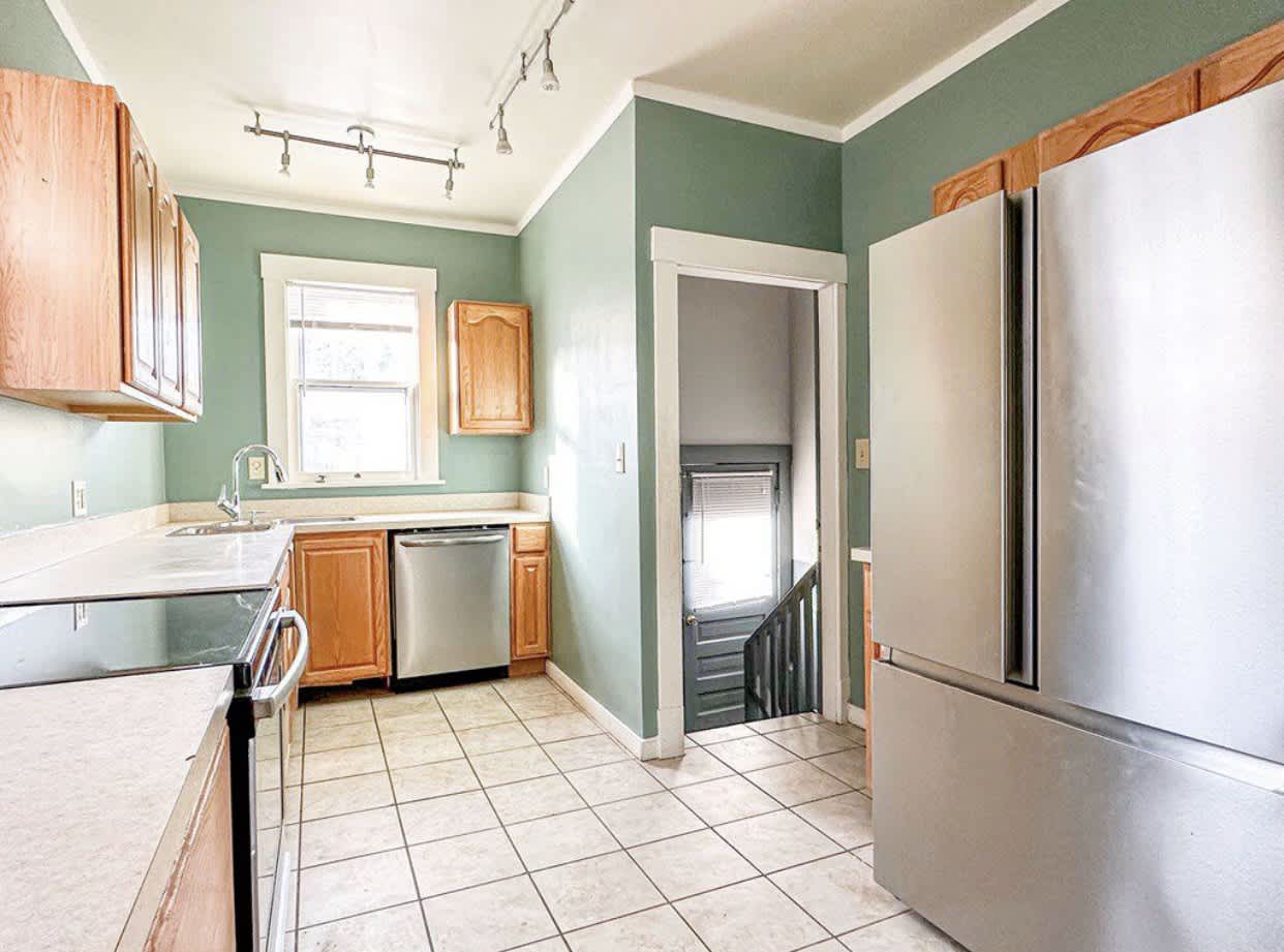 438 South 8th Street – photo 3