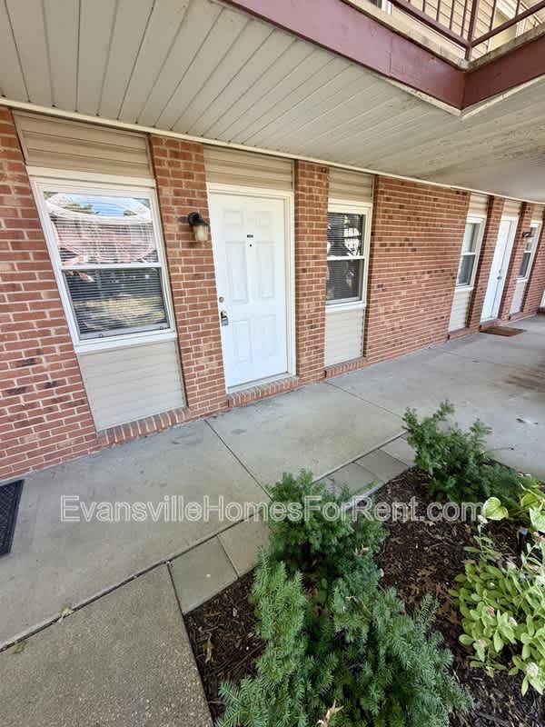 408 South Bosse Avenue – photo 2