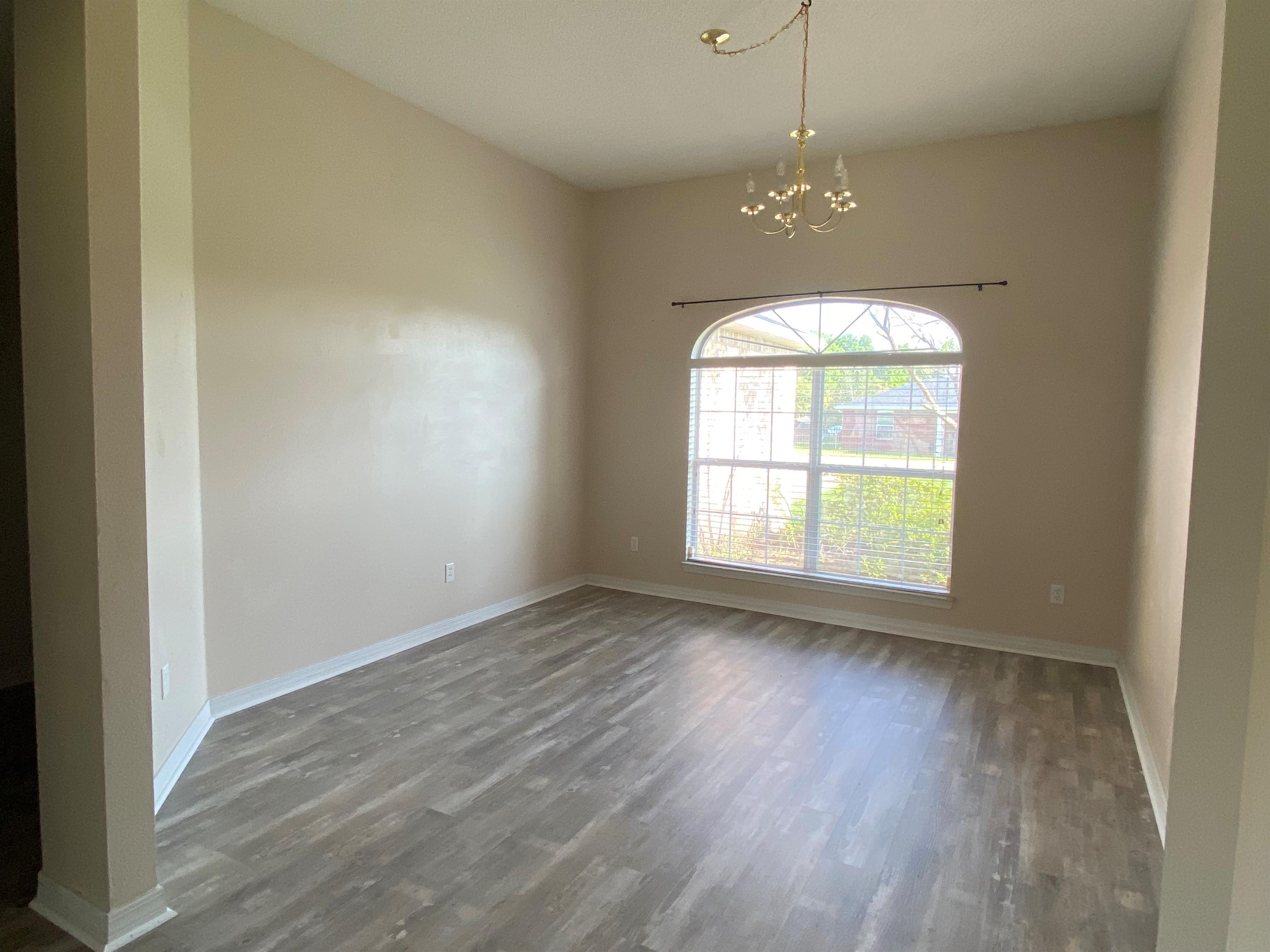353 Peggy Drive – photo 3