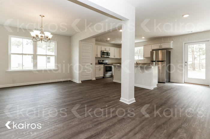 205 Western Red Cedar Drive – photo 4