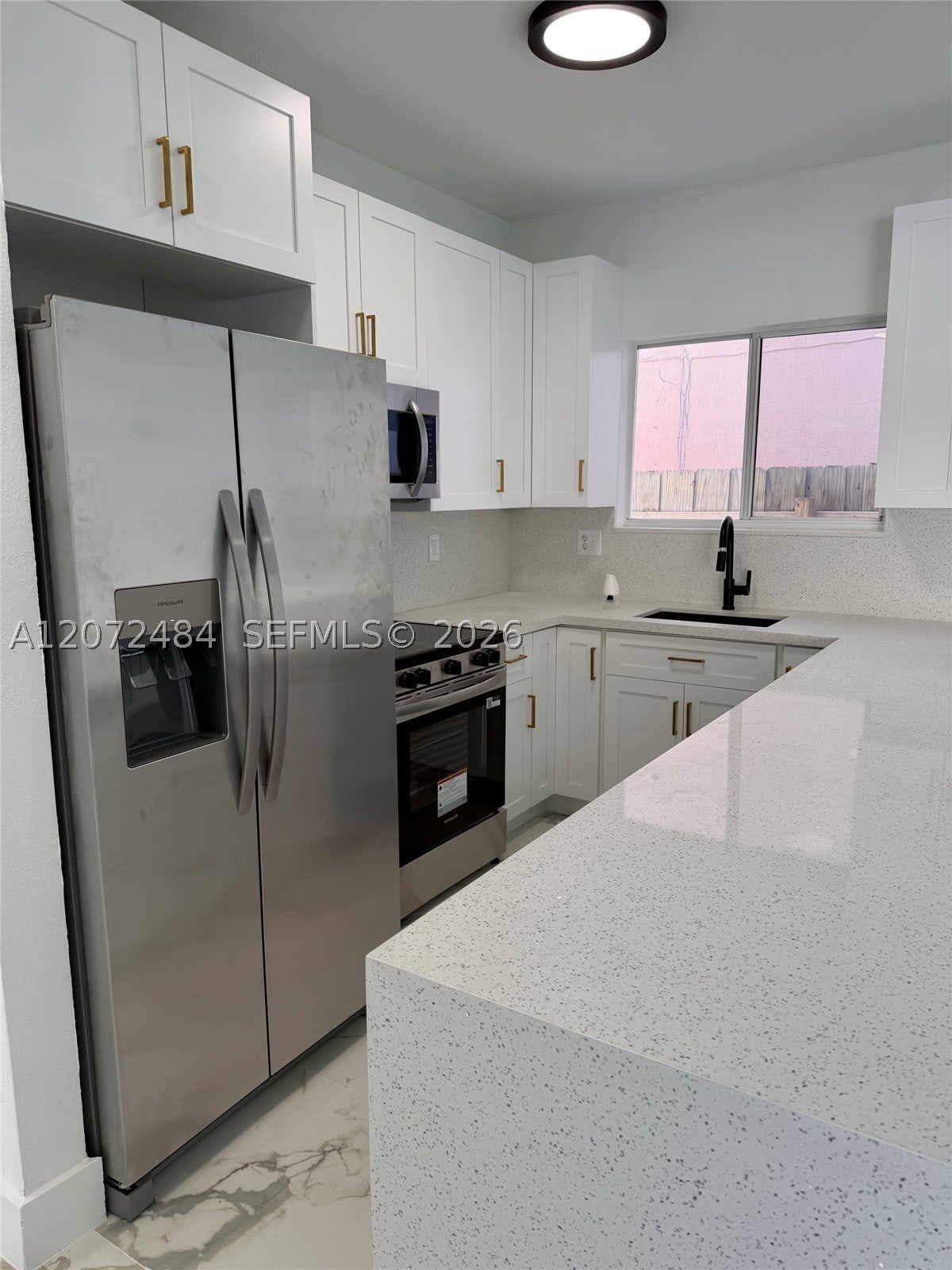 3401 NE 4th St – photo 5
