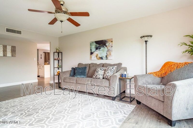2430 E Hermosa Dr – photo 3
