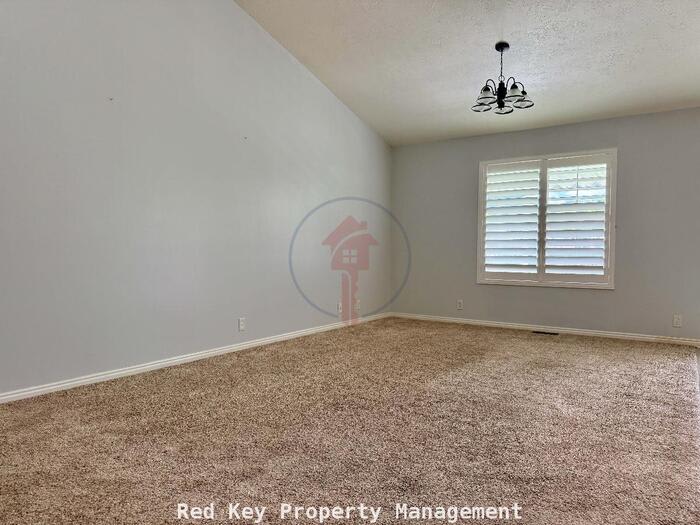 474 East 1370 North – photo 3