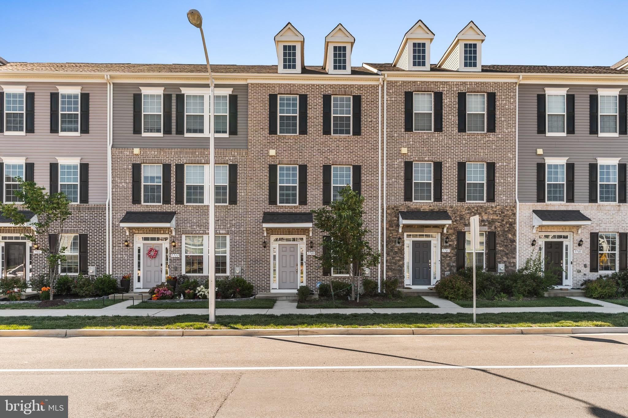 7709 PRESIDENTIAL Parkway – photo 2