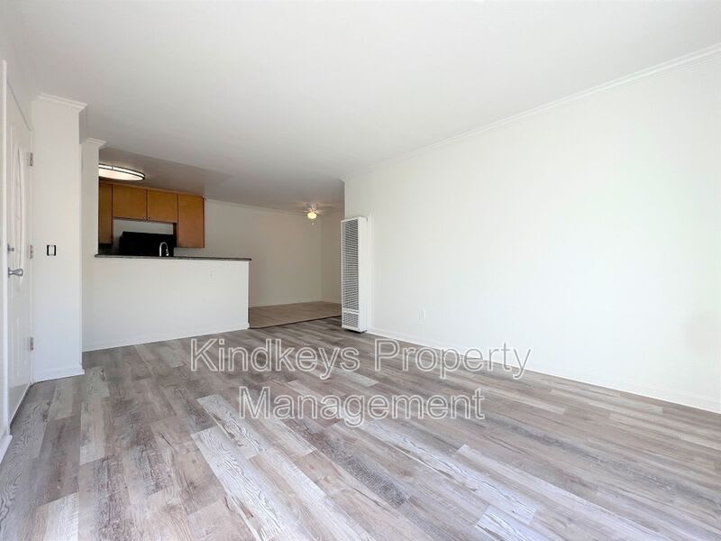 770 Florida St – photo 3