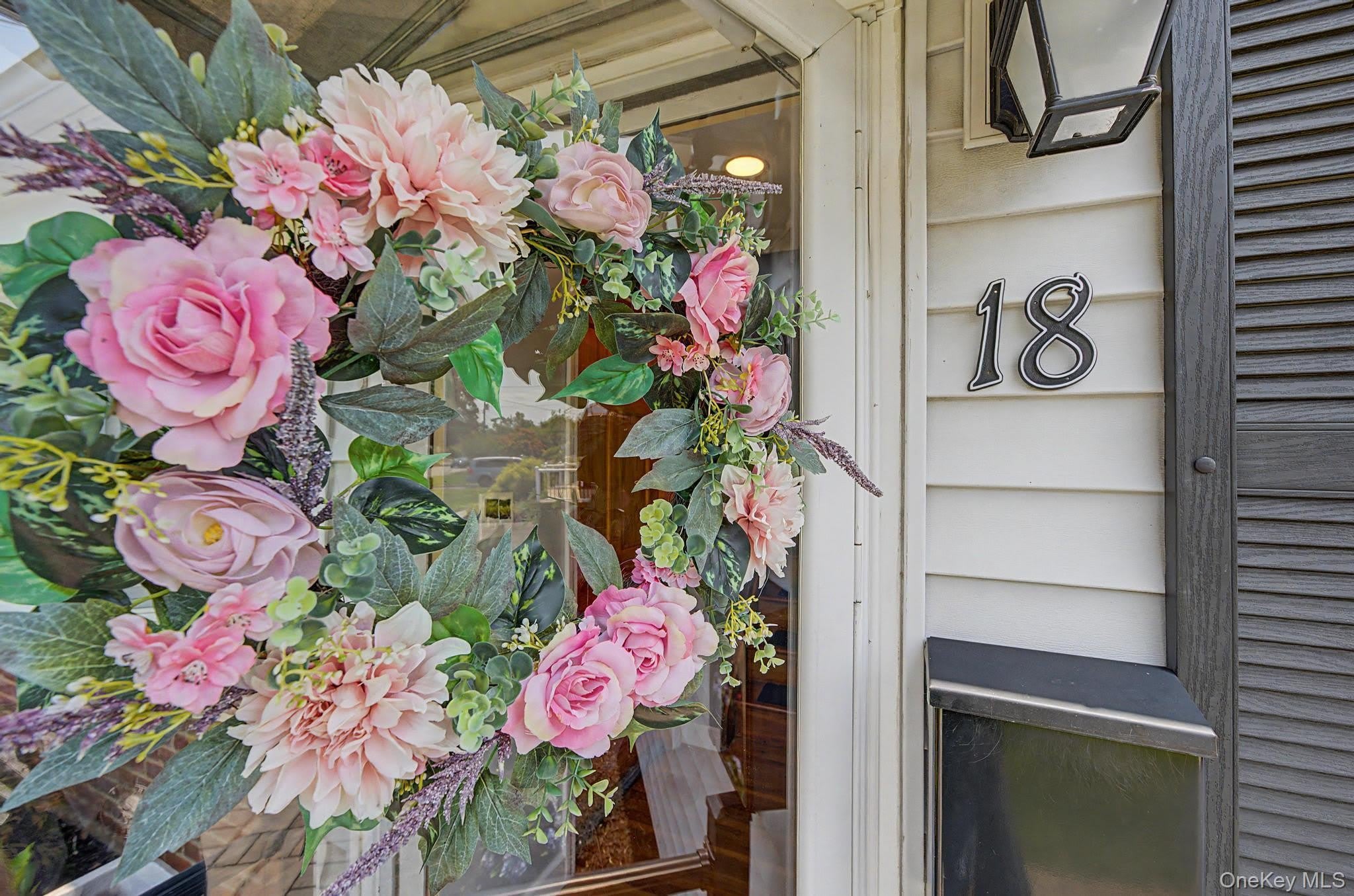 18 Heath Lane – photo 2