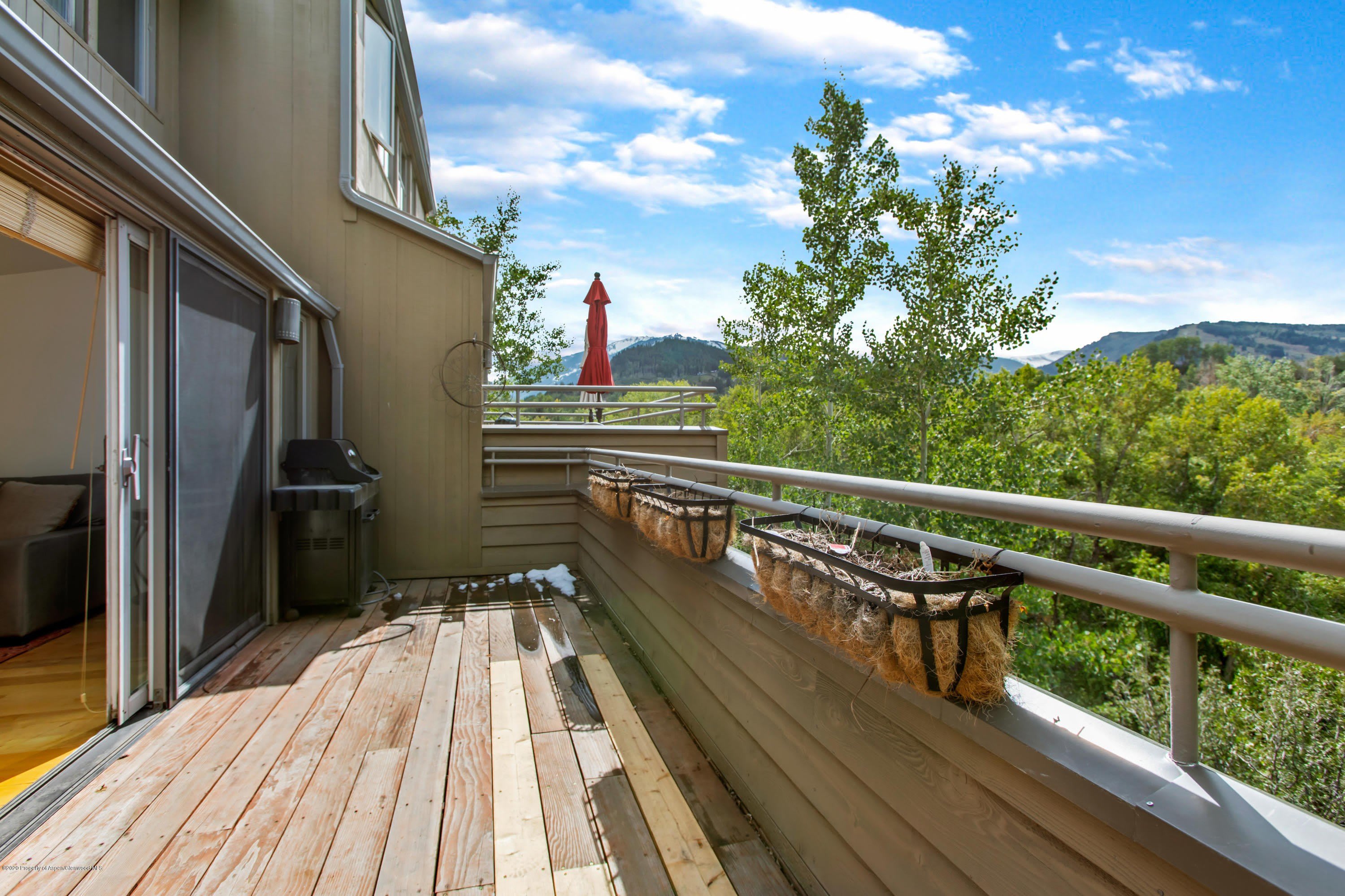 100 N 8th Street – photo 2