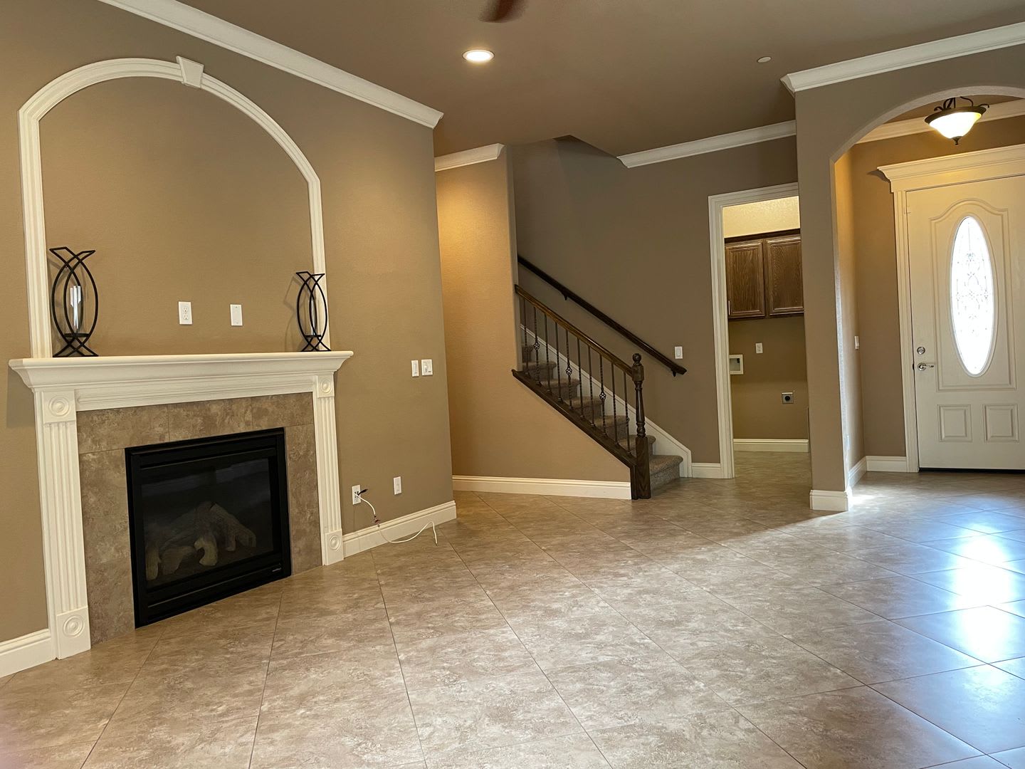 Absolutely Gorgeous 3 Br 2 5 Ba In A Gated Community – photo 4