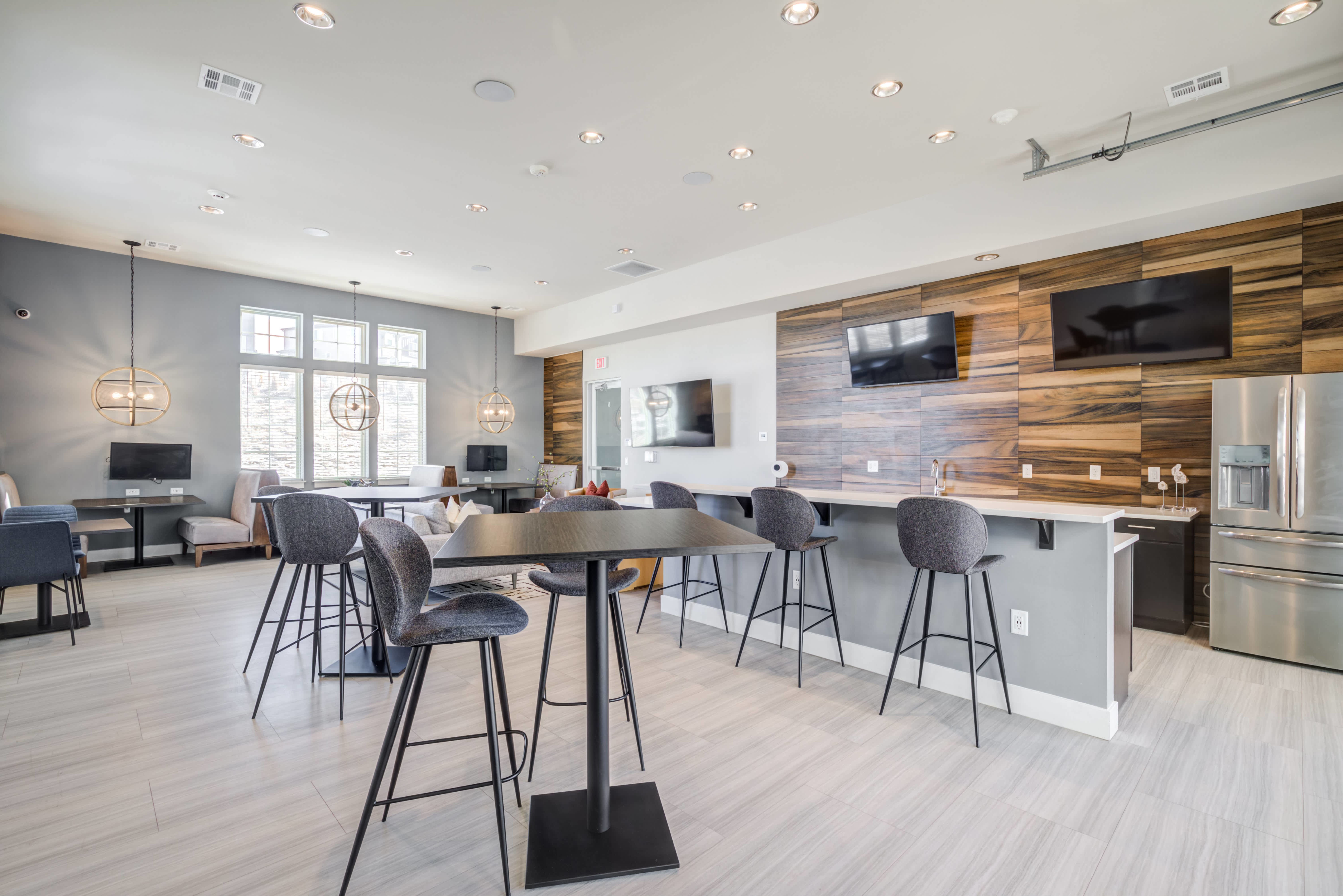 The Towne at Northgate – photo 3