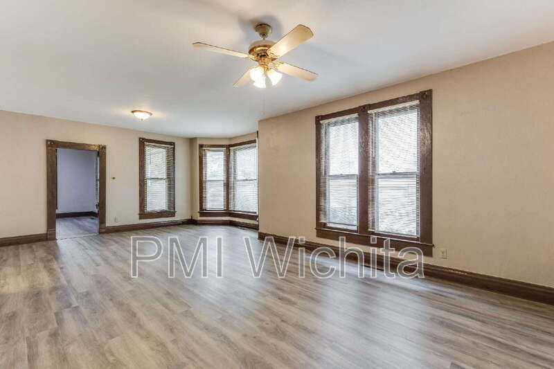 514 S Fern Ave – photo 4