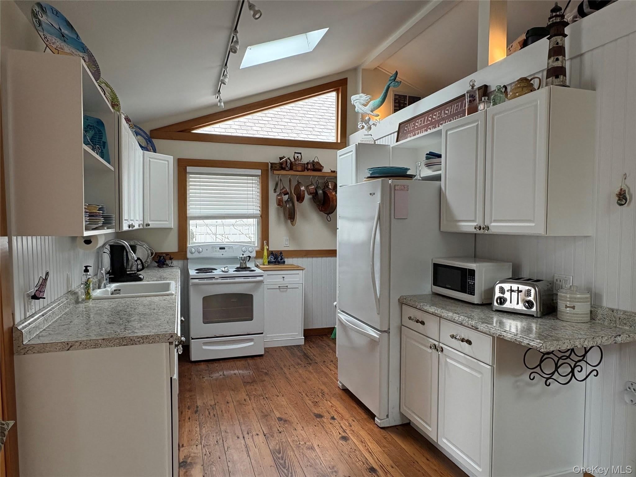 177 Wilmot – photo 3