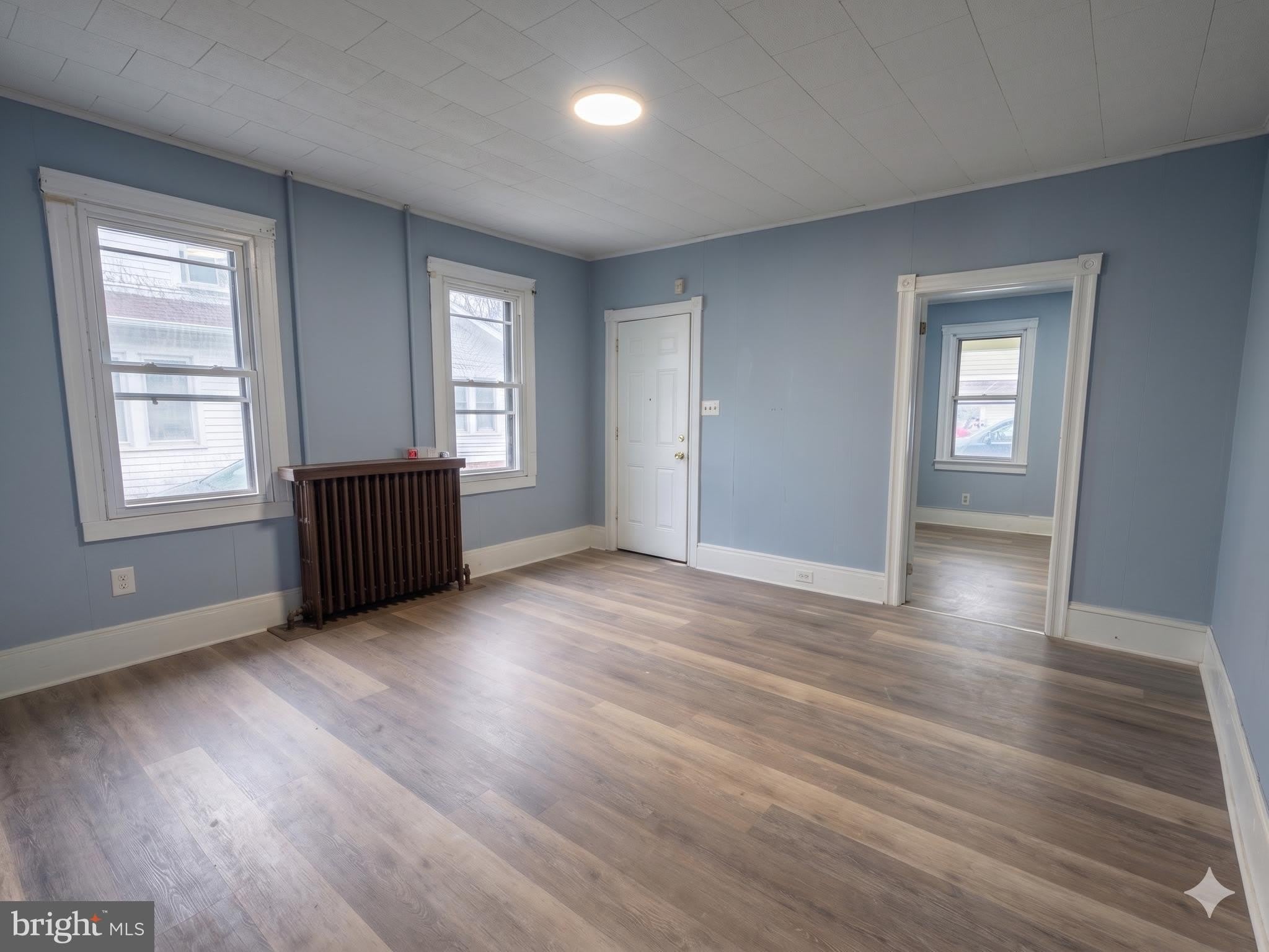 198 SOUTH Avenue – photo 2