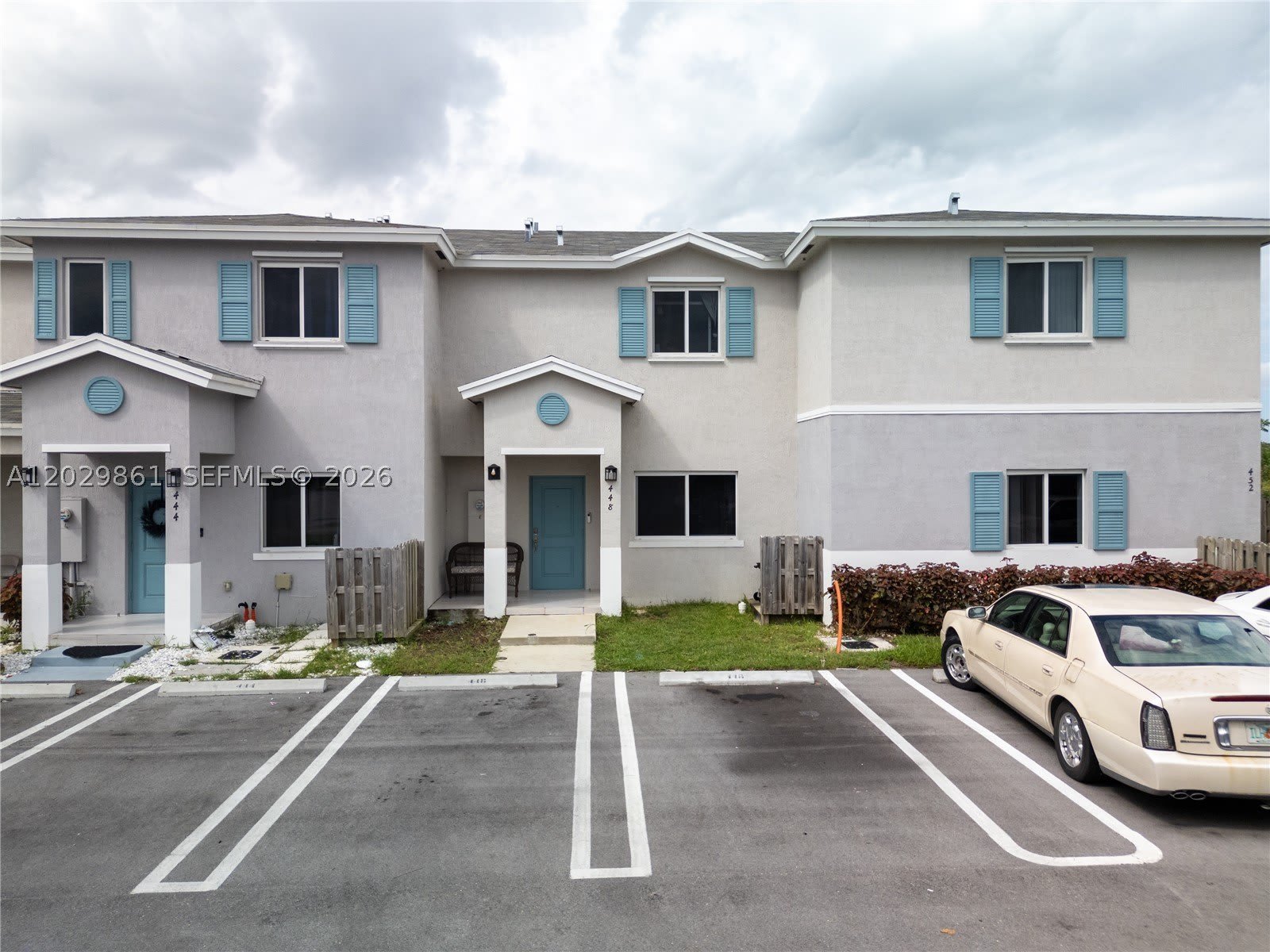 448 NW 12th Pl – photo 2