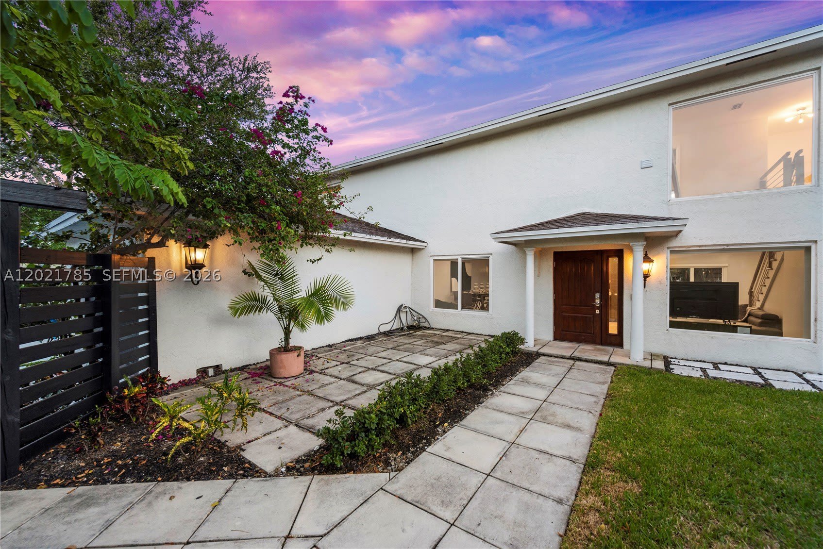 1617 SW 17th Ave – photo 2