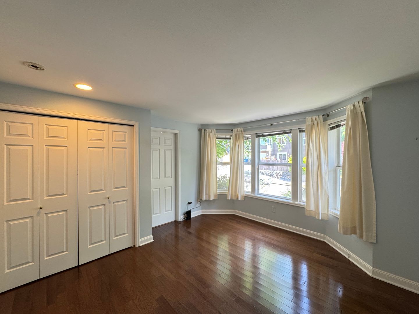 Stylish 3BR Queen Anne Townhome – photo 3