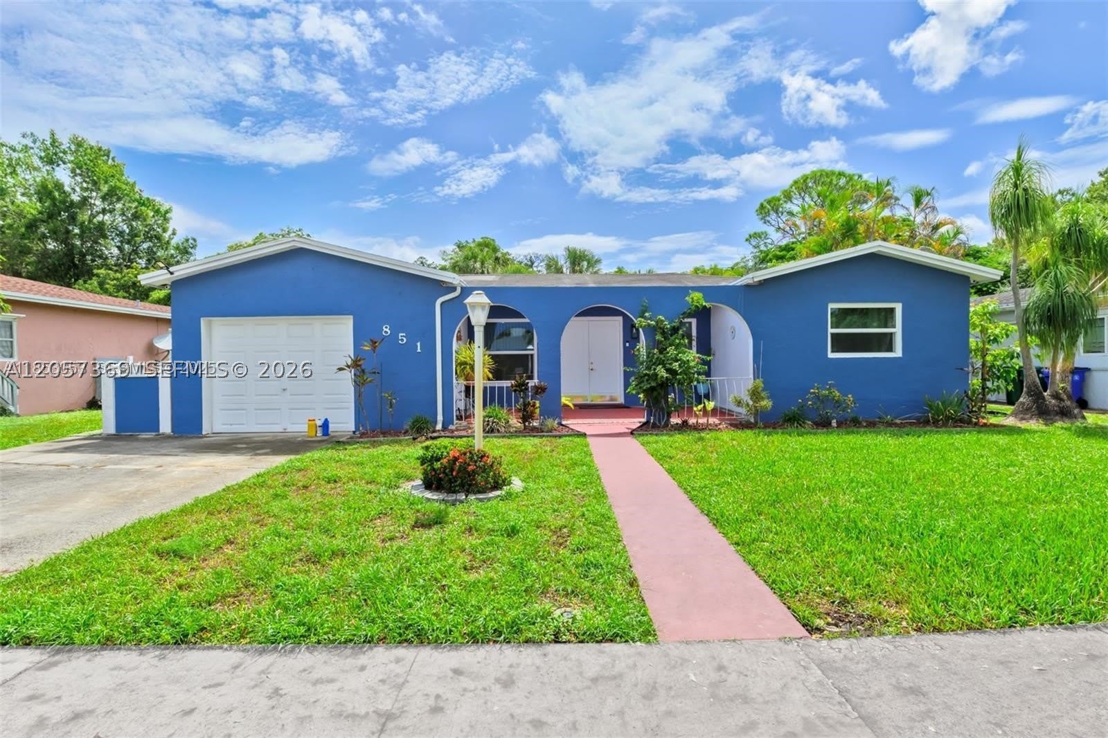 851 SW 49th Ter – photo 3