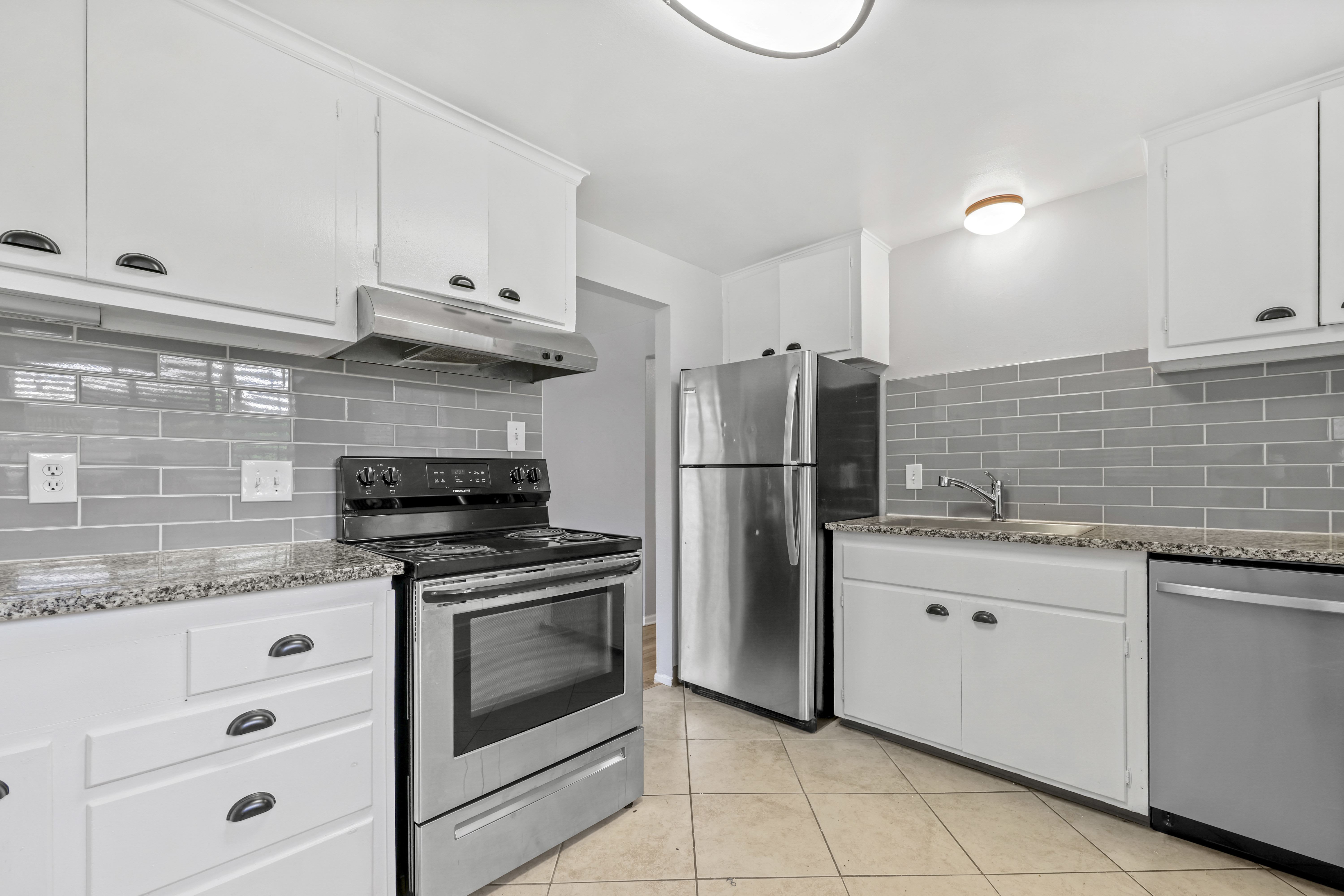 1213 Vance Street – photo 5