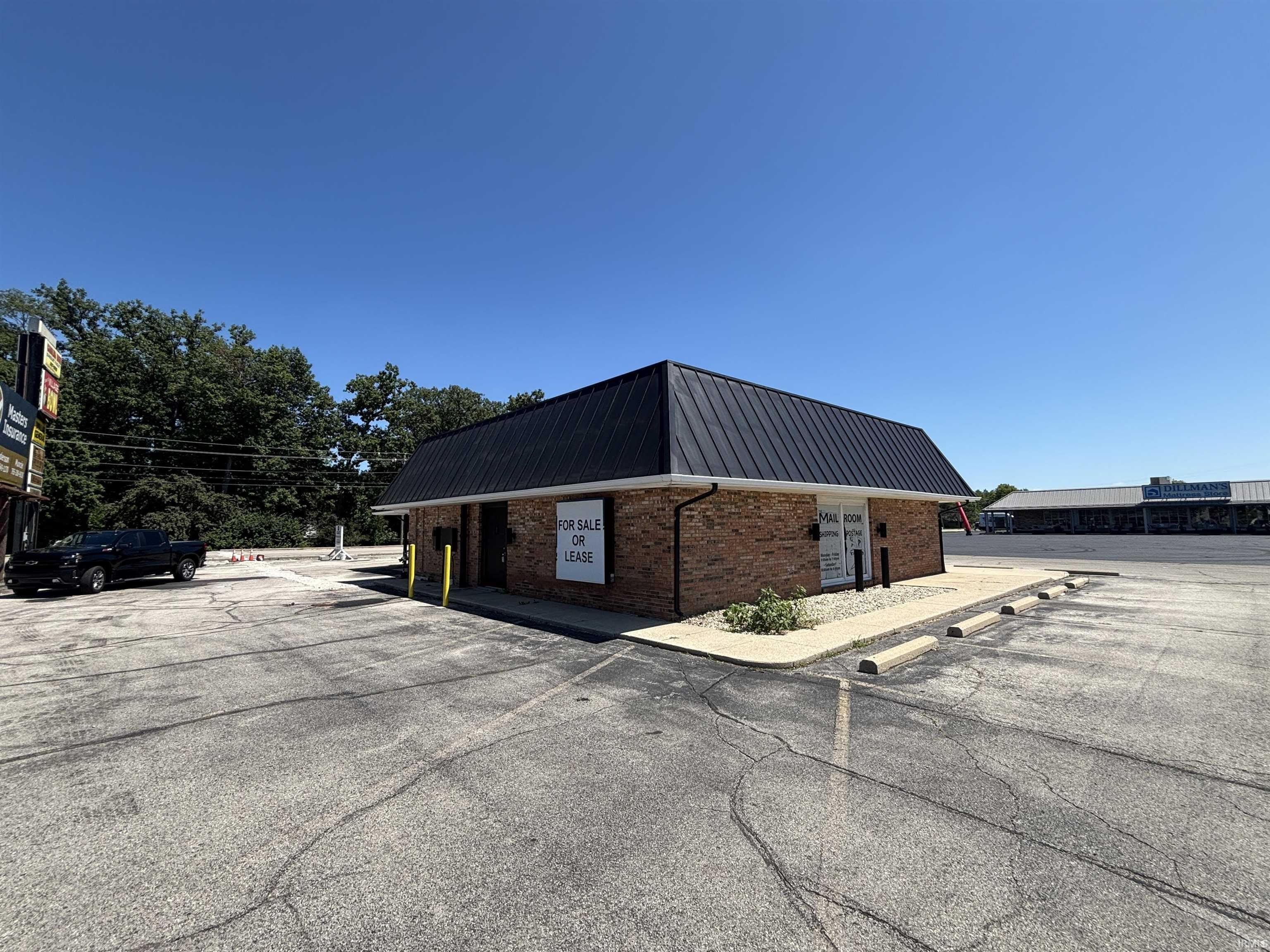 4801 N Wheeling Avenue – photo 2