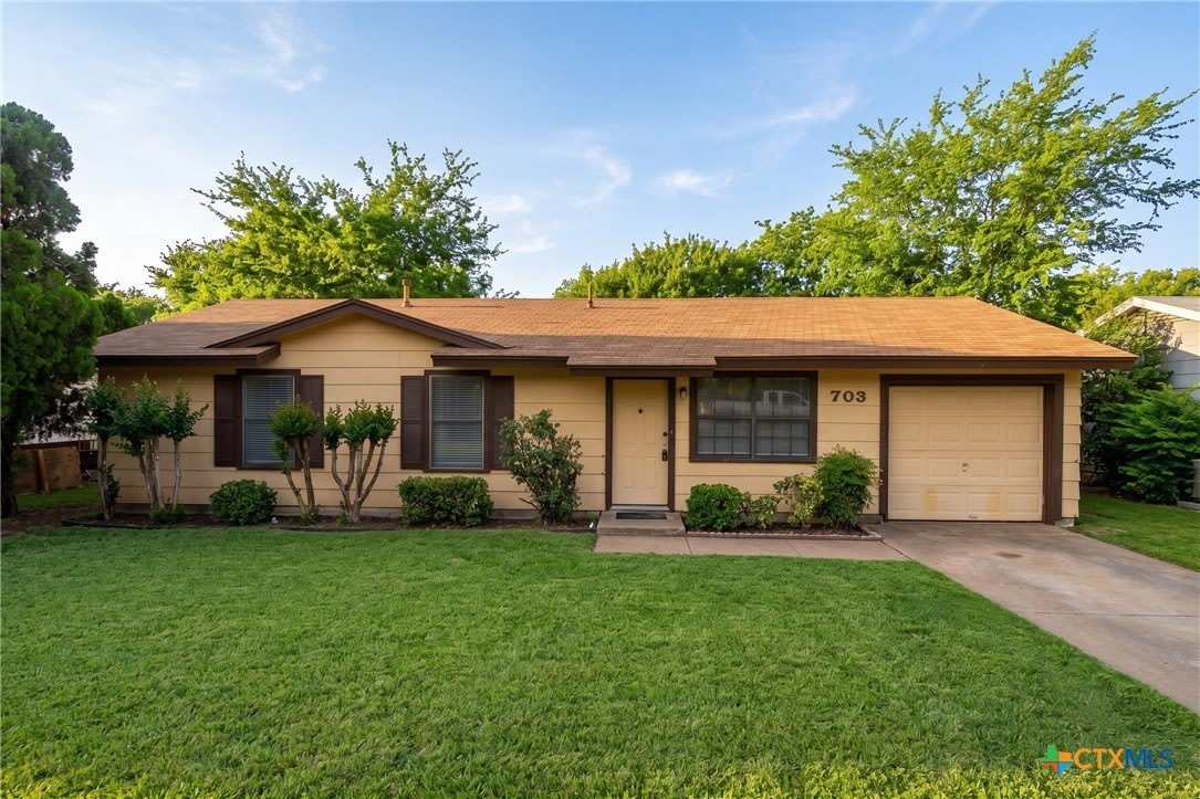 703 Traci Drive – photo 1