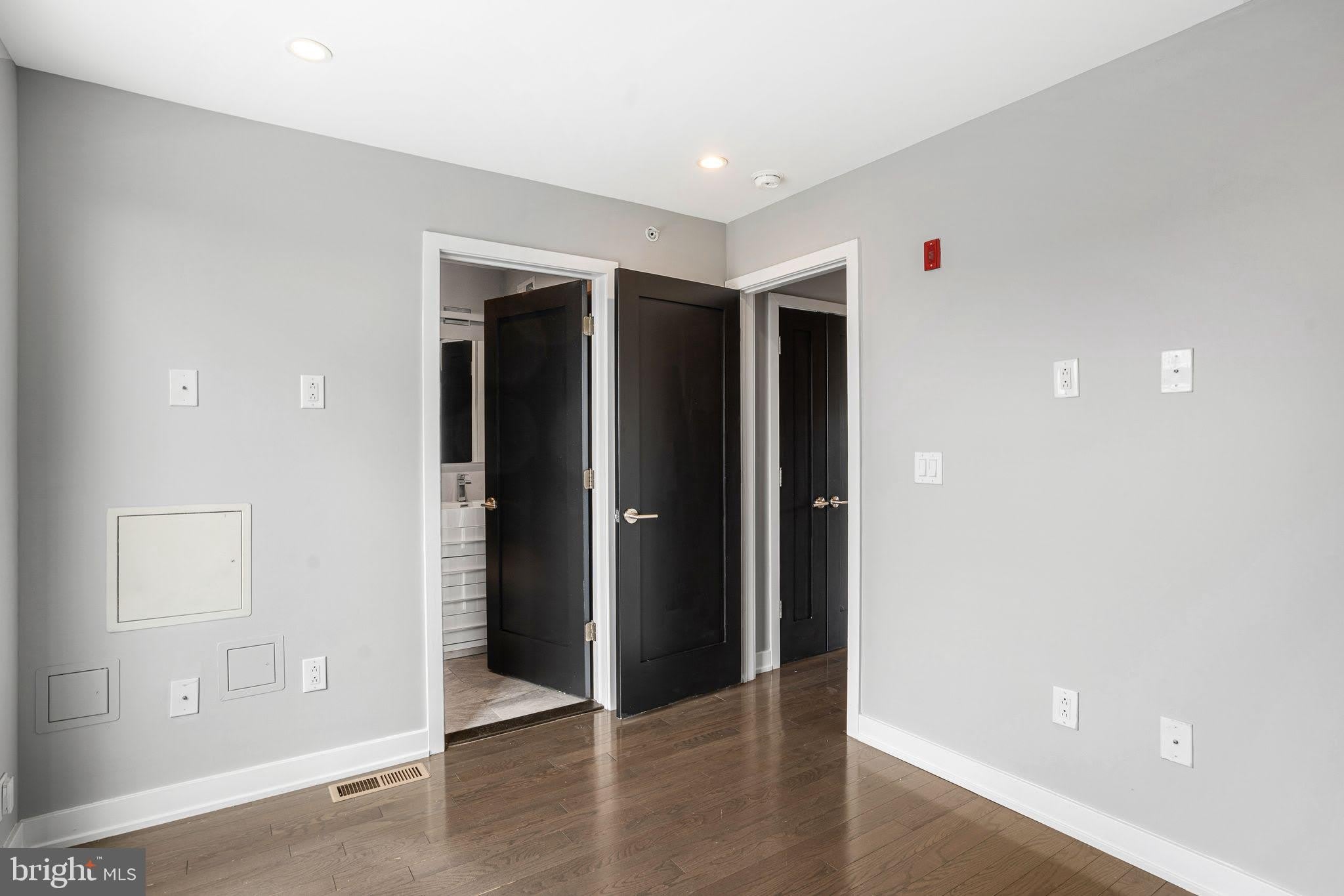 755 N CAPITOL Street – photo 5