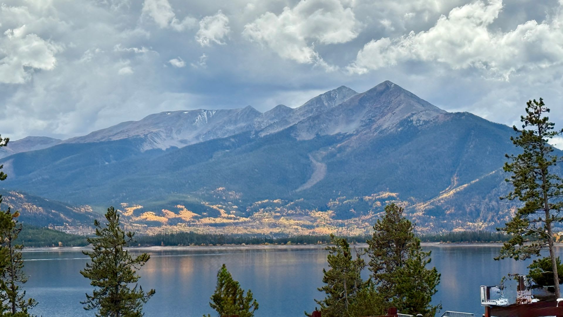 WaterFront Location Dillon 2 BD 2 BA WINTER SKI LEASE 6 MO 2026-2027 – photo 5