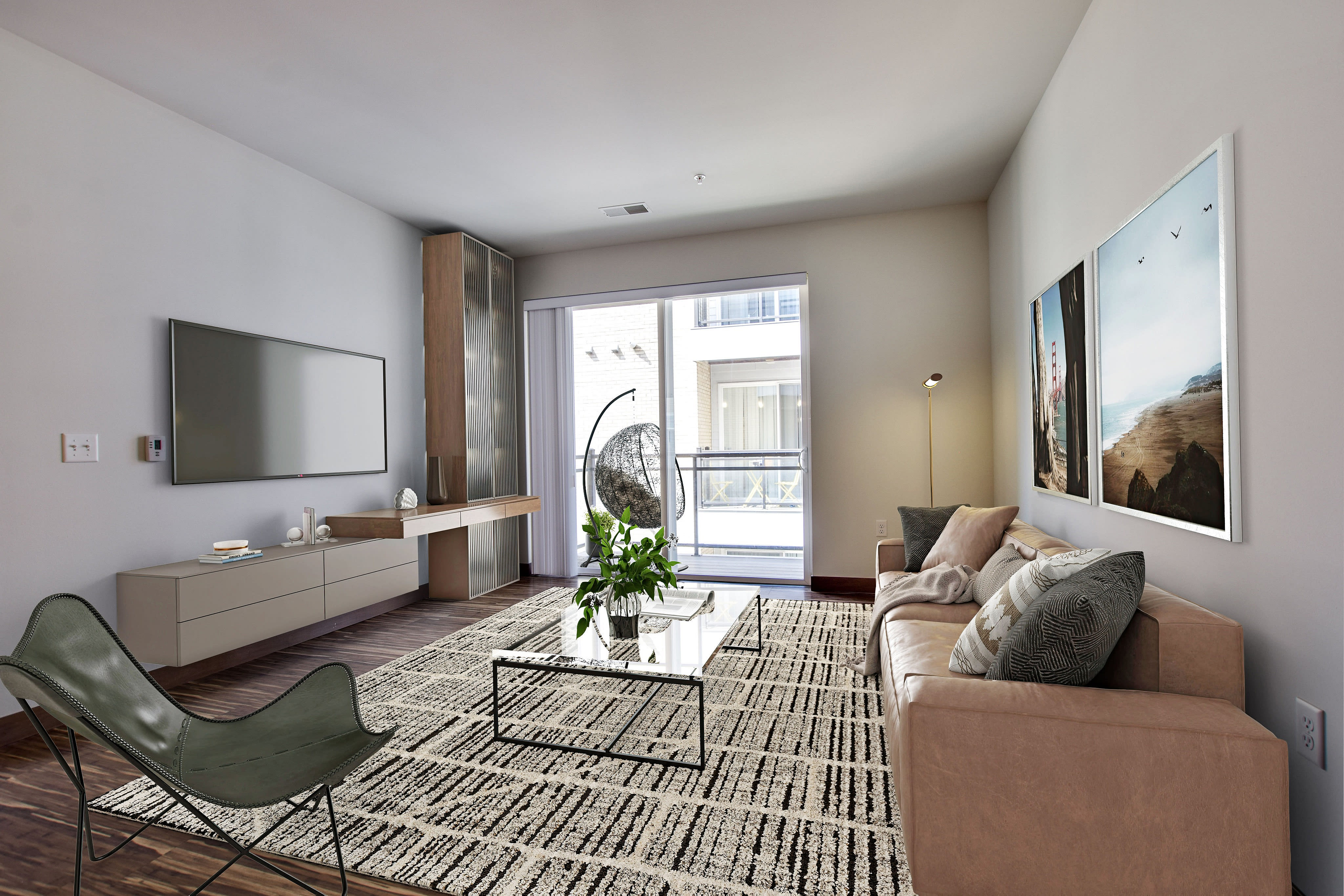 700 East – photo 4
