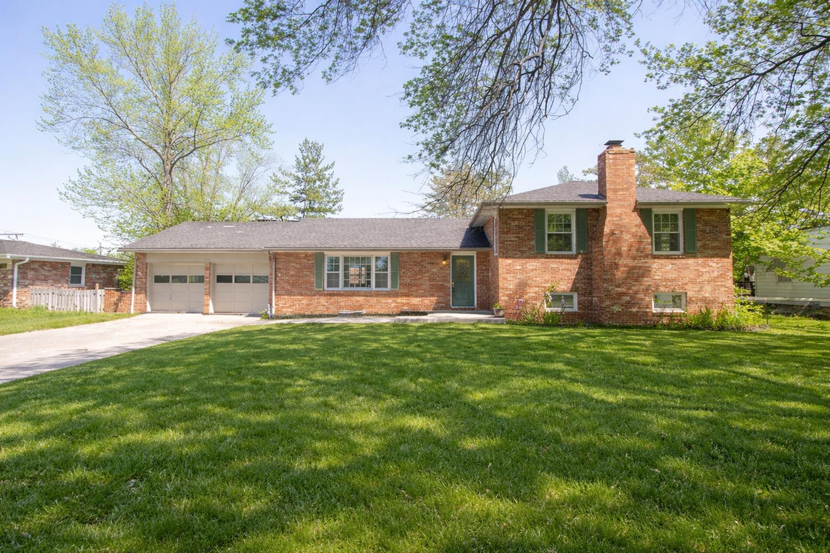 Spacious Central Columbia Home – photo 1
