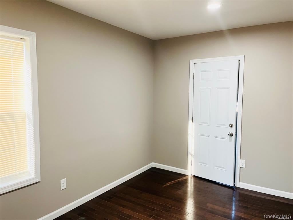 11 Grant Avenue – photo 4