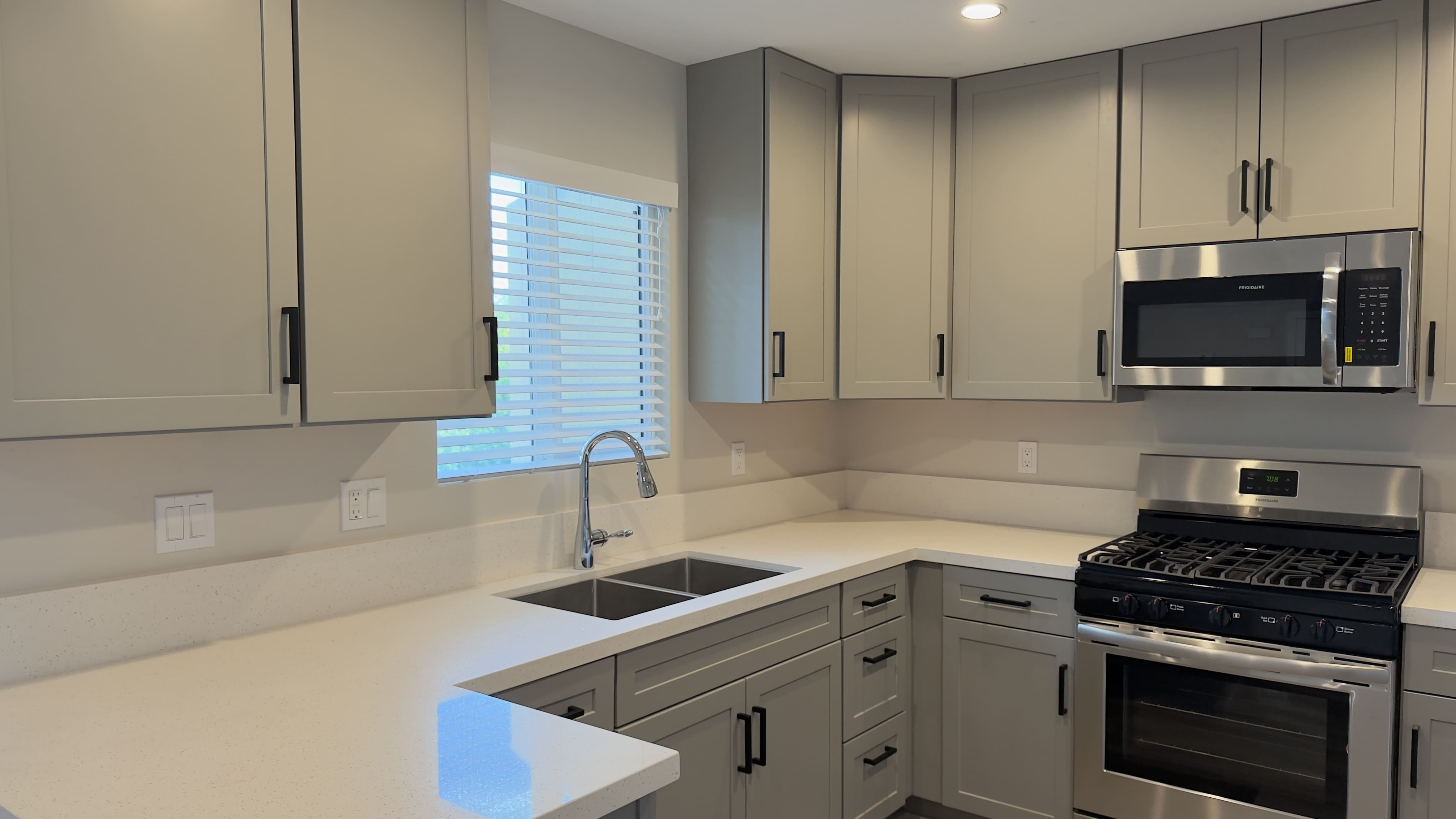 4965 Imperial Ave – photo 4