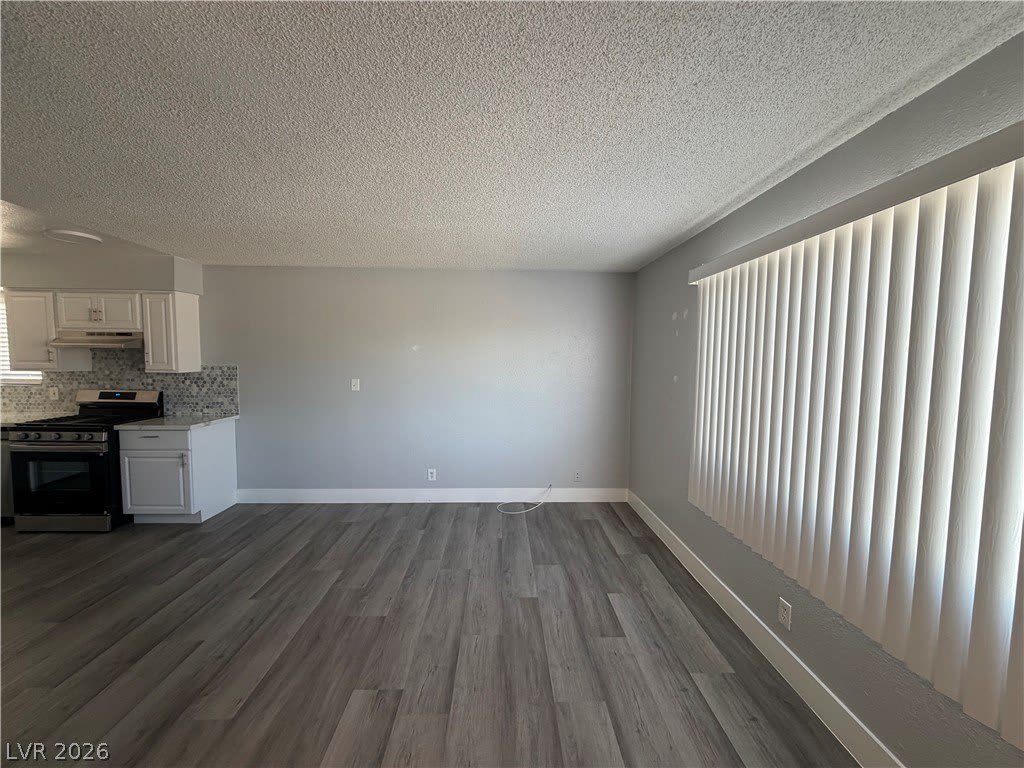 4396 Vegas Valley Drive – photo 2
