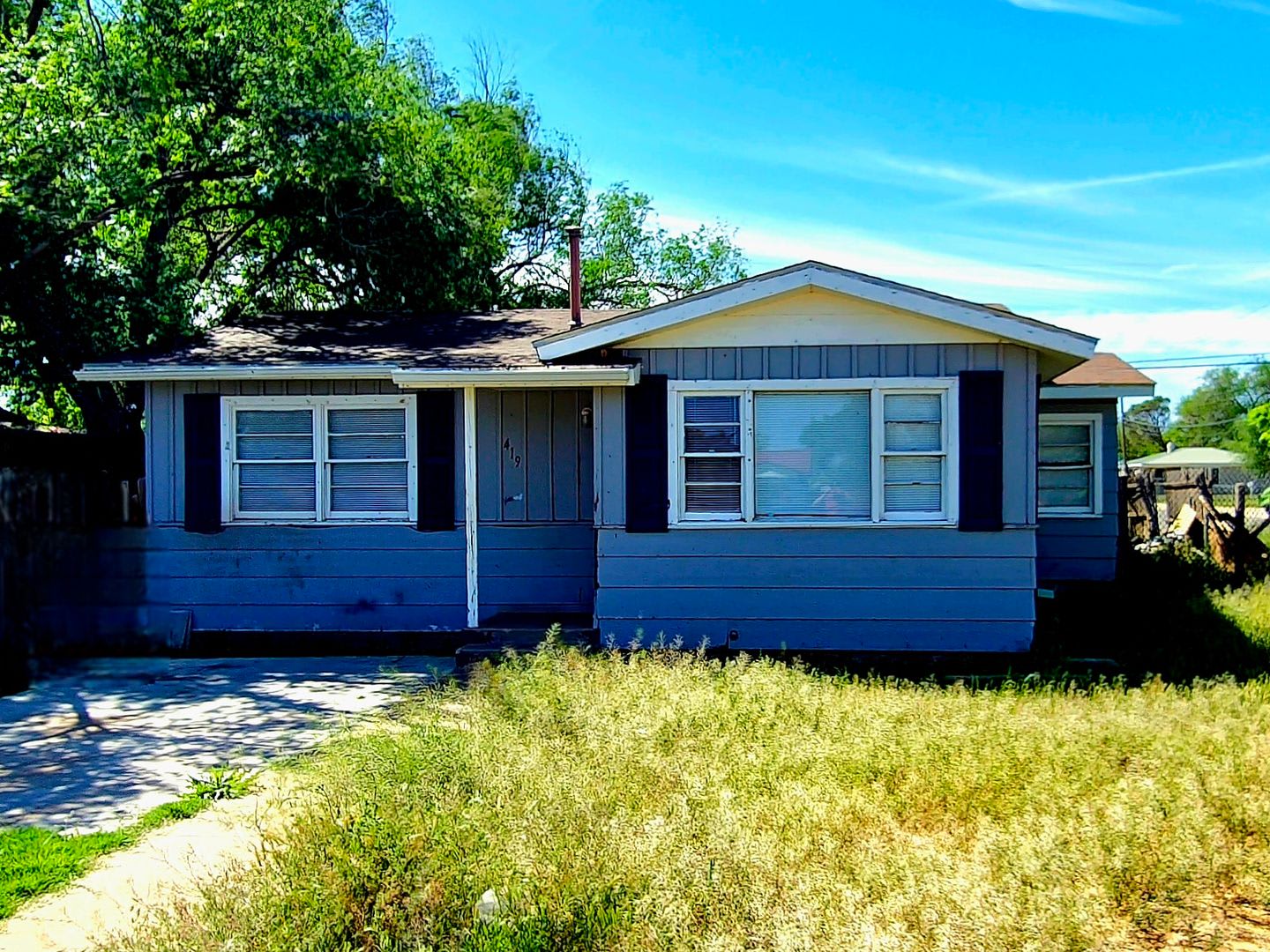 MOVE-IN SPECIAL: Cozy 3 Bedroom Home in East Lubbock – photo 2