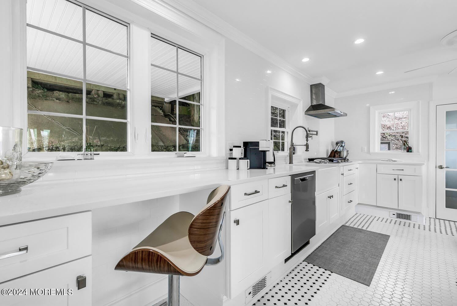 157 Portland Road – photo 4