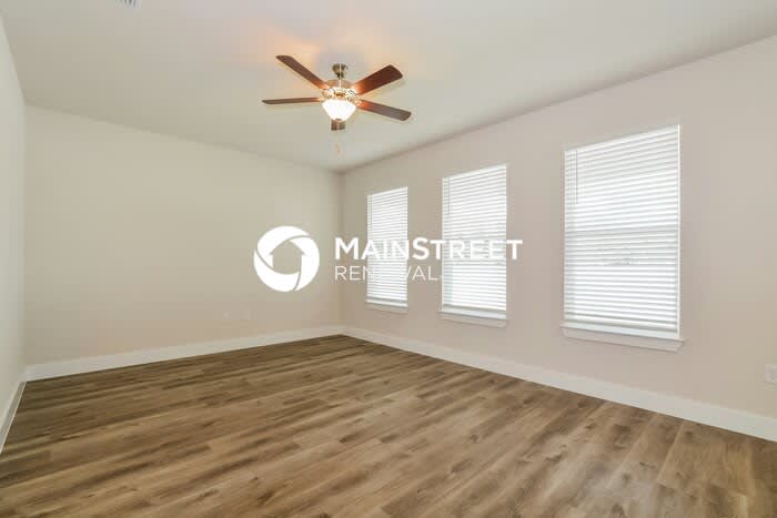301 Pine Street – photo 3