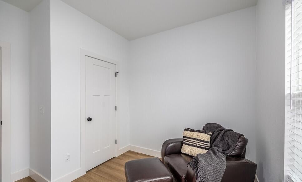 1031 N Blake Avenue – photo 5