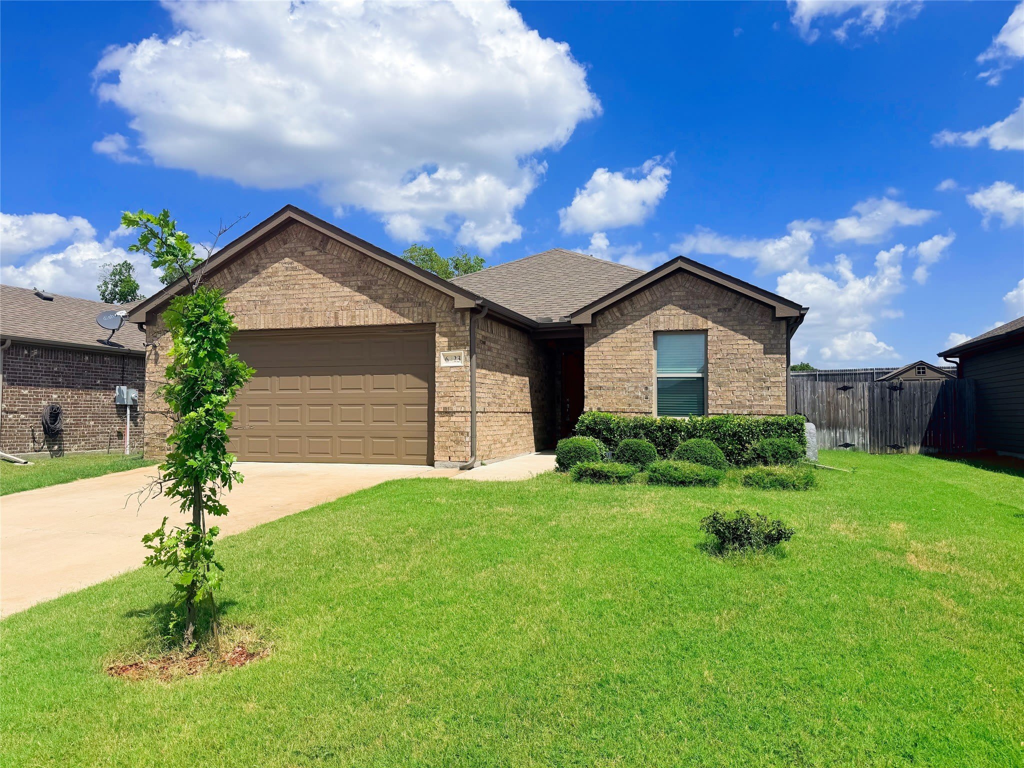 6423 Graceland Drive – photo 2