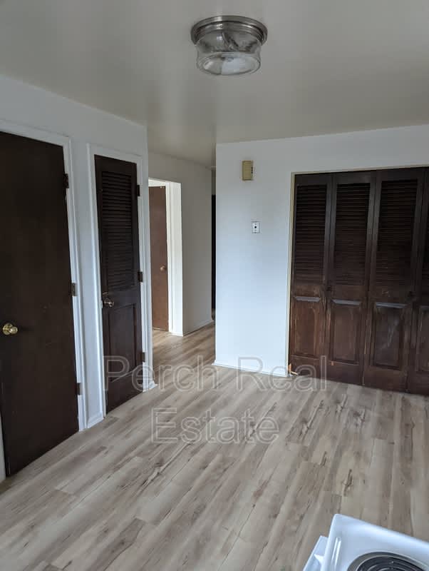 16506 East 13th Avenue – photo 4