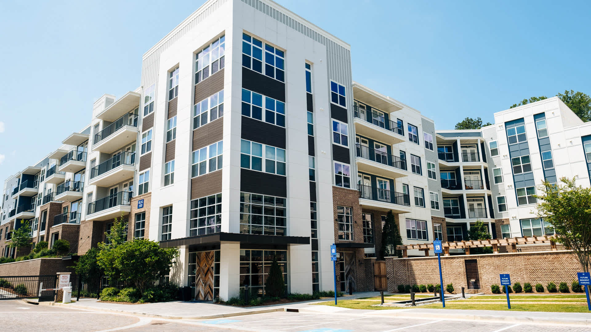 Juniper Sandy Springs – photo 1