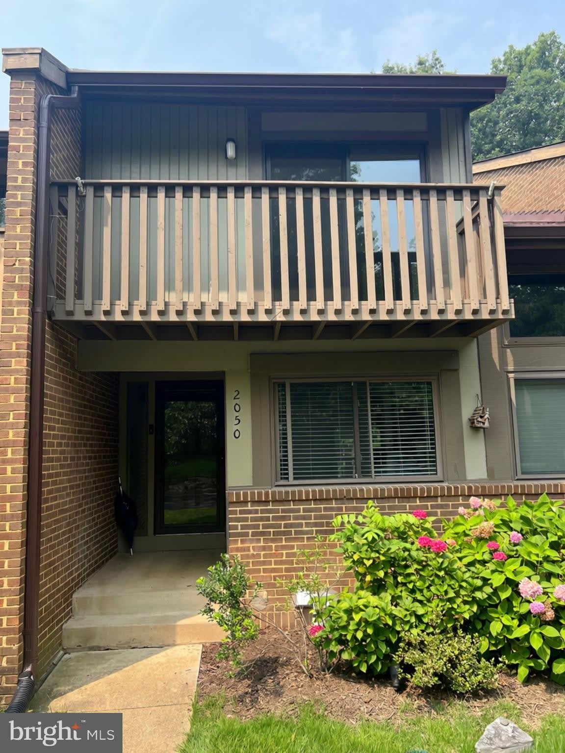 2050 WINGED FOOT Court – photo 2