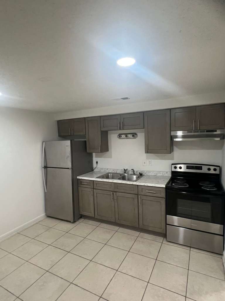 14007 N. 15th Street #101 – photo 3